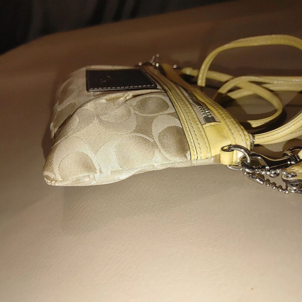 Coach Signature Logo Poppy Beige Yellow Crossbody Wristlet Purse Convertible - Picture 6 of 11